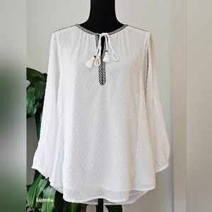 DR2 Size L Women's‎ White Swiss Dot Long Sleeve Shirt